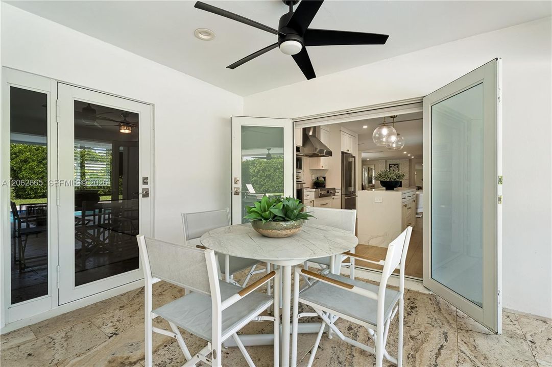For Sale: $1,595,000 (4 beds, 2 baths, 2324 Square Feet)