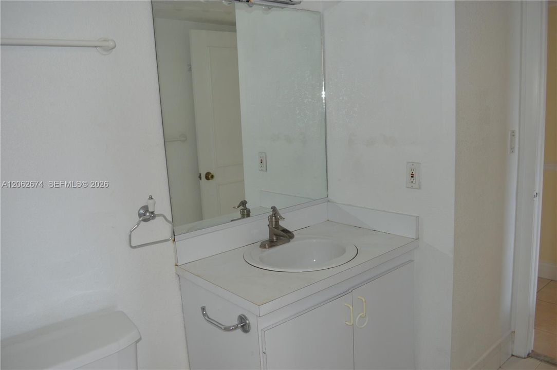 В аренду: $1,850 (1 спален, 1 ванн, 690 Квадратных фут)