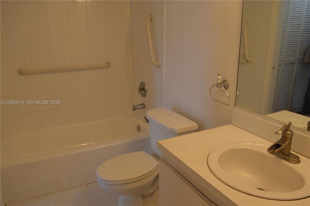 В аренду: $1,850 (1 спален, 1 ванн, 690 Квадратных фут)