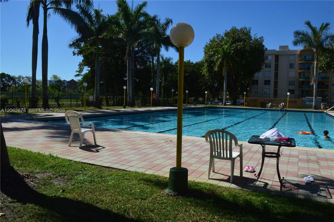 В аренду: $1,850 (1 спален, 1 ванн, 690 Квадратных фут)
