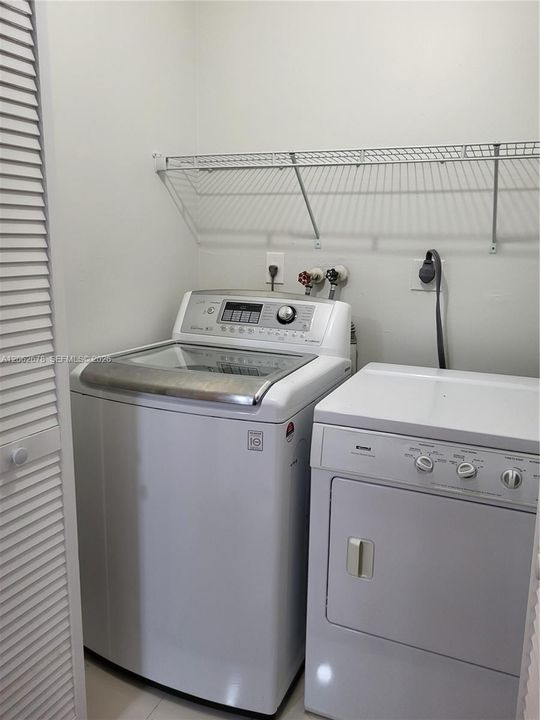 For Rent: $2,750 (3 beds, 2 baths, 1025 Square Feet)