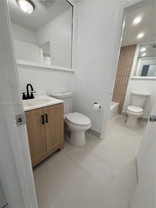 For Sale: $229,900 (2 beds, 1 baths, 778 Square Feet)