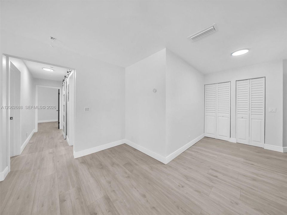 На продажу: $299,000 (3 спален, 2 ванн, 1245 Квадратных фут)