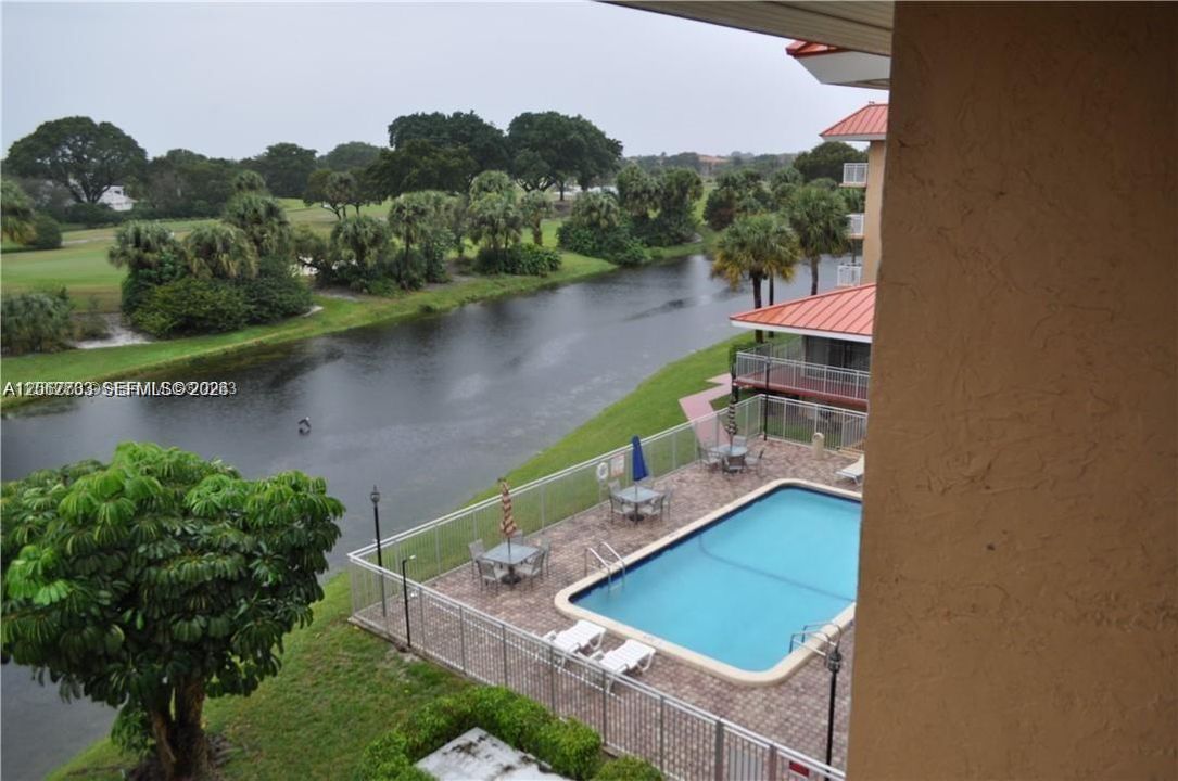 На продажу: $175,000 (1 спален, 1 ванн, 665 Квадратных фут)