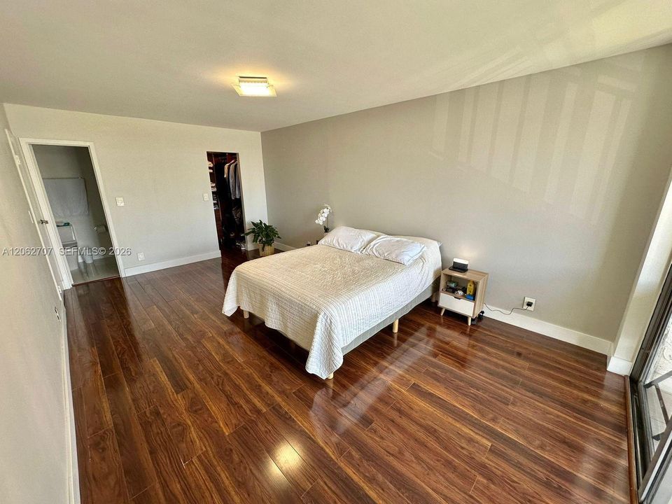 В аренду: $2,550 (2 спален, 1 ванн, 924 Квадратных фут)