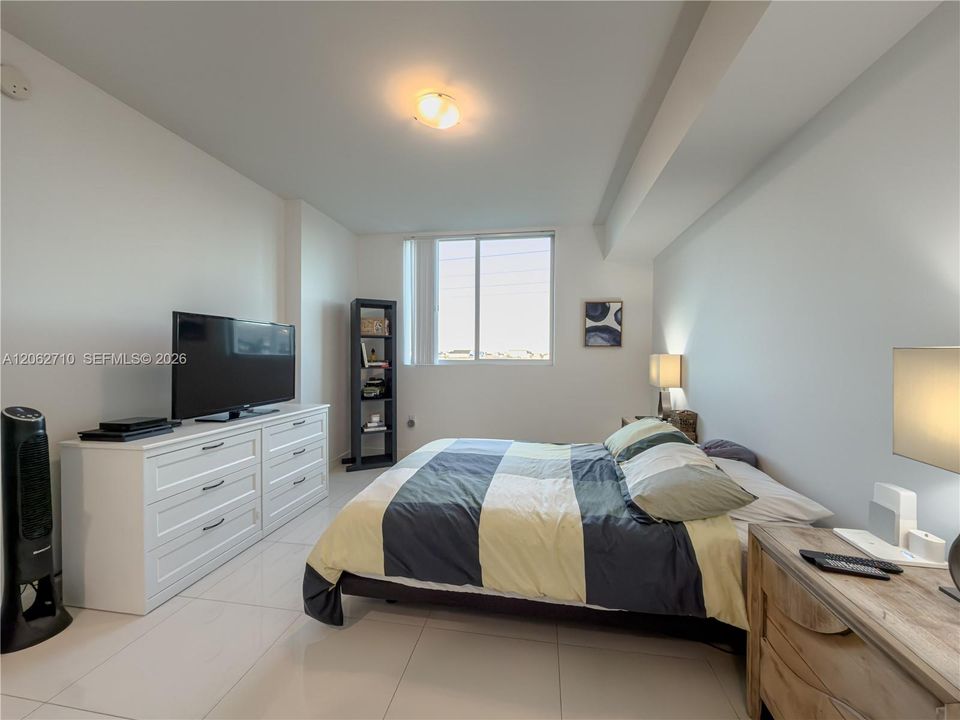 В аренду: $3,500 (3 спален, 2 ванн, 1343 Квадратных фут)