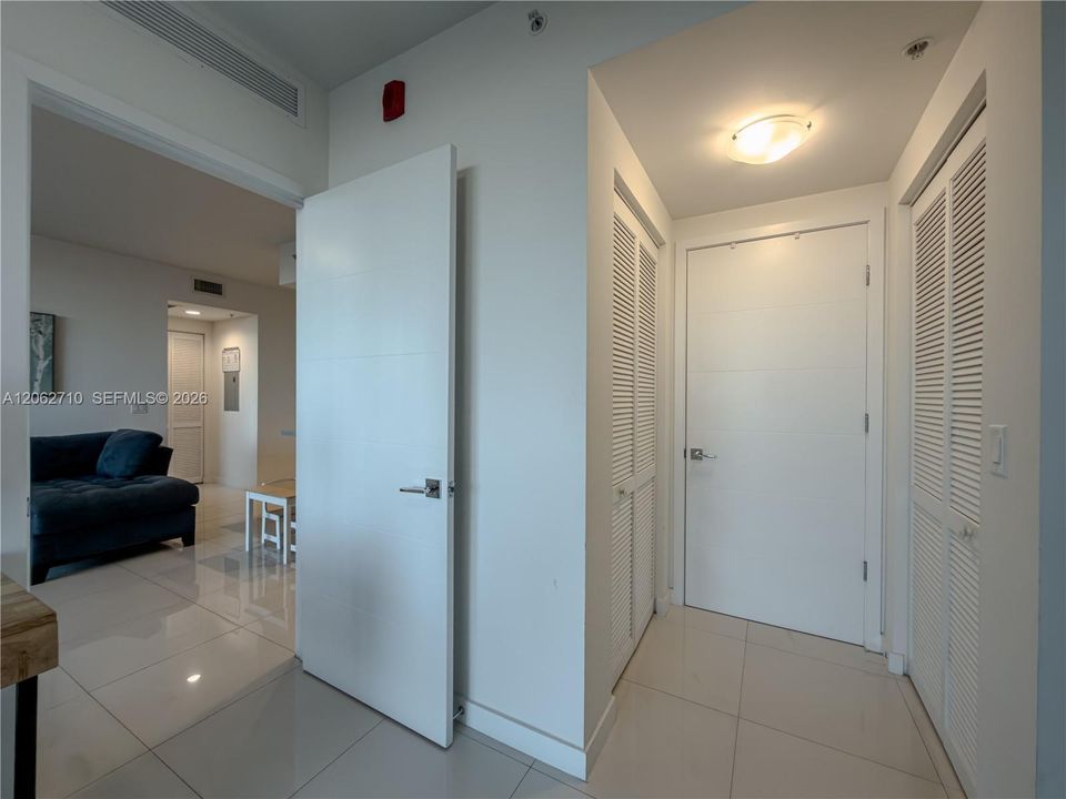 В аренду: $3,500 (3 спален, 2 ванн, 1343 Квадратных фут)