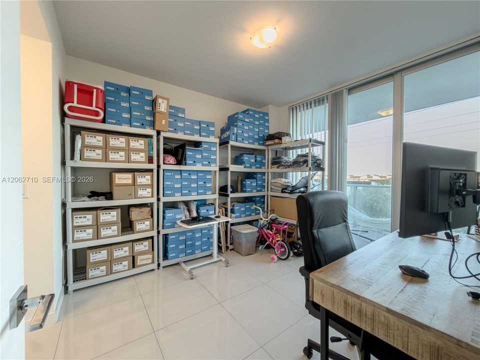 В аренду: $3,500 (3 спален, 2 ванн, 1343 Квадратных фут)