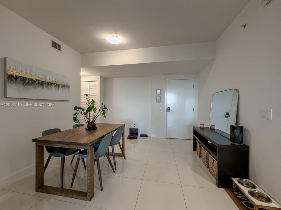 В аренду: $3,500 (3 спален, 2 ванн, 1343 Квадратных фут)