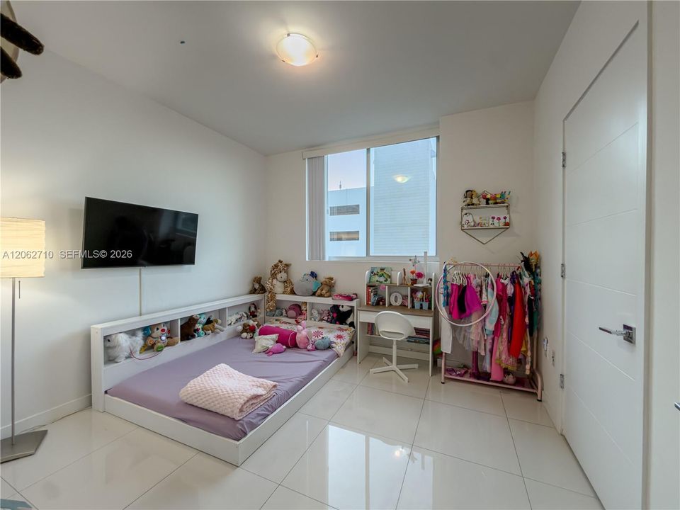 В аренду: $3,500 (3 спален, 2 ванн, 1343 Квадратных фут)