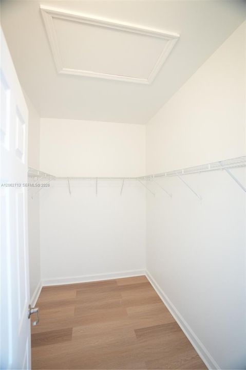 В аренду: $4,050 (3 спален, 3 ванн, 2206 Квадратных фут)
