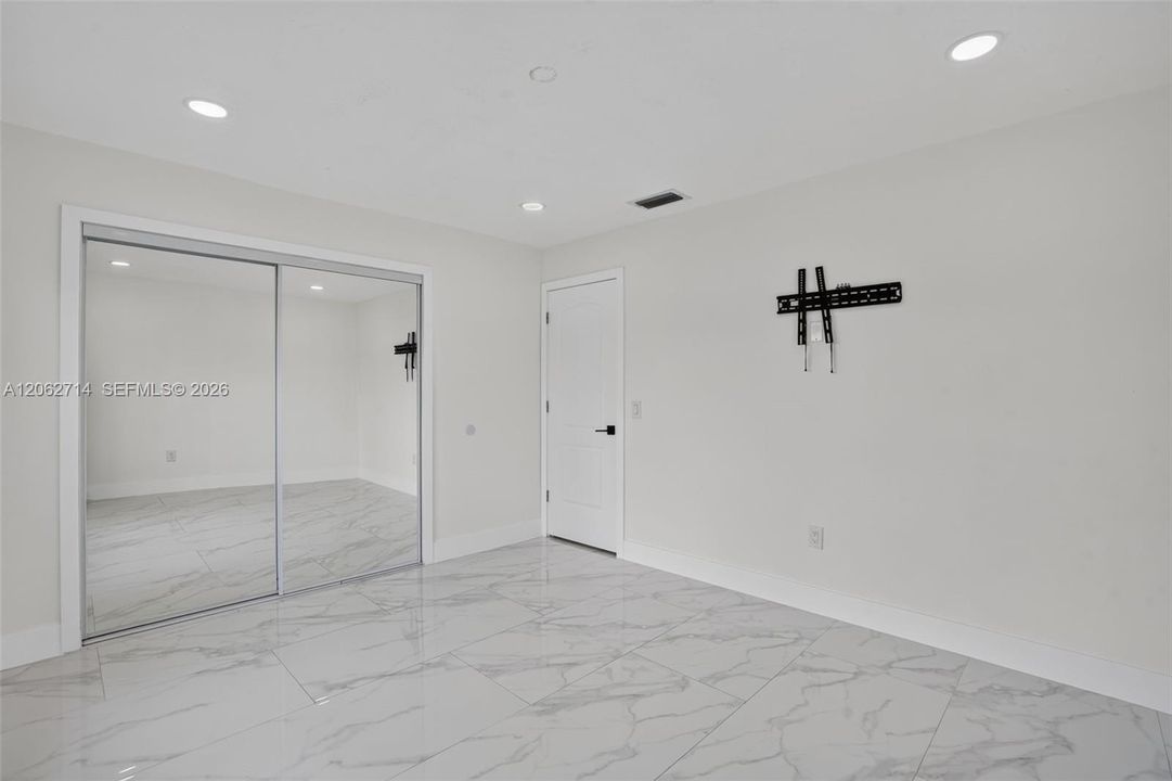 В аренду: $4,200 (3 спален, 2 ванн, 1580 Квадратных фут)