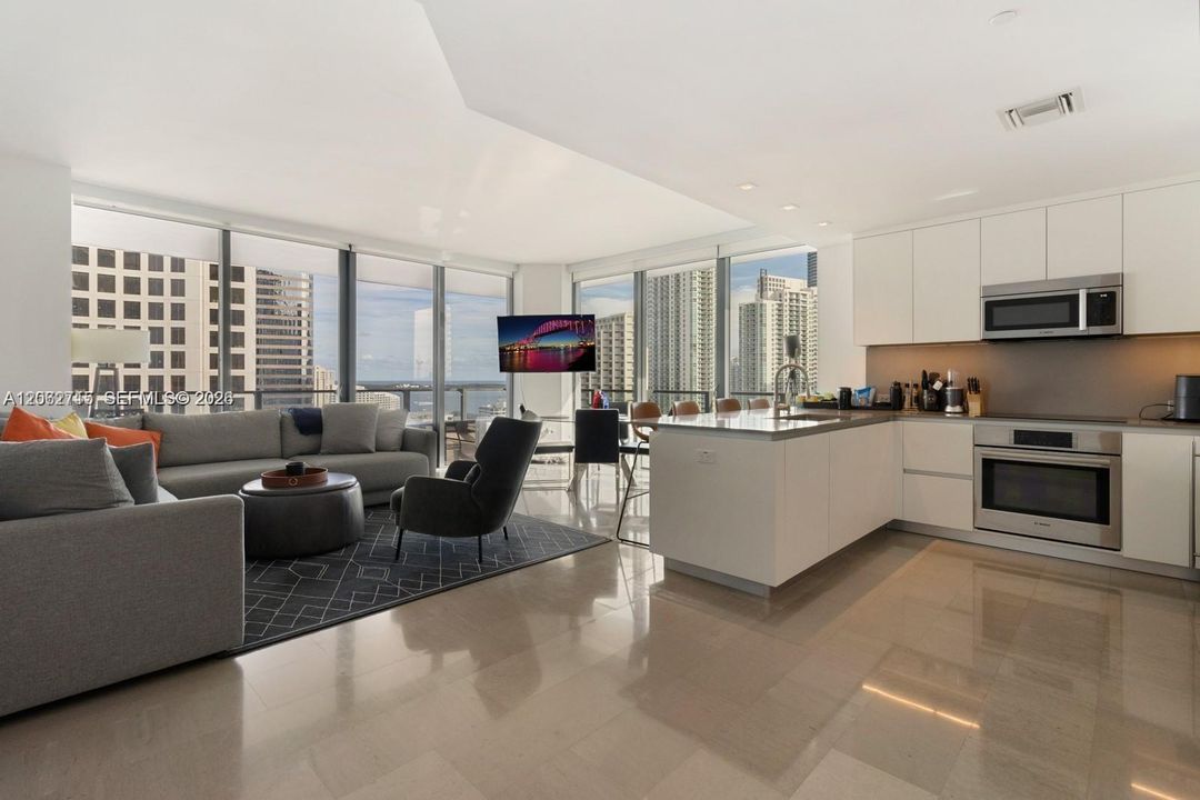 For Sale: $1,050,000 (2 beds, 2 baths, 1265 Square Feet)