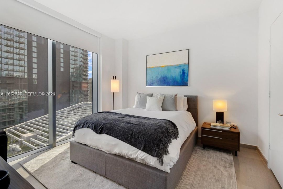 For Sale: $1,050,000 (2 beds, 2 baths, 1265 Square Feet)