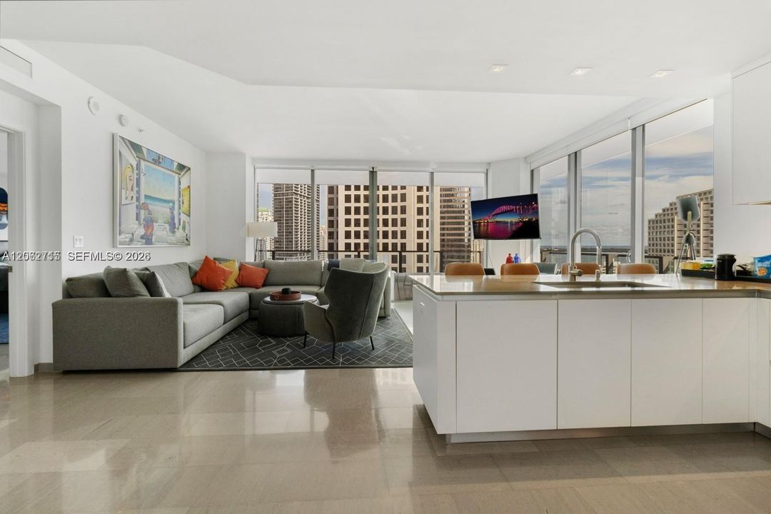 For Sale: $1,050,000 (2 beds, 2 baths, 1265 Square Feet)