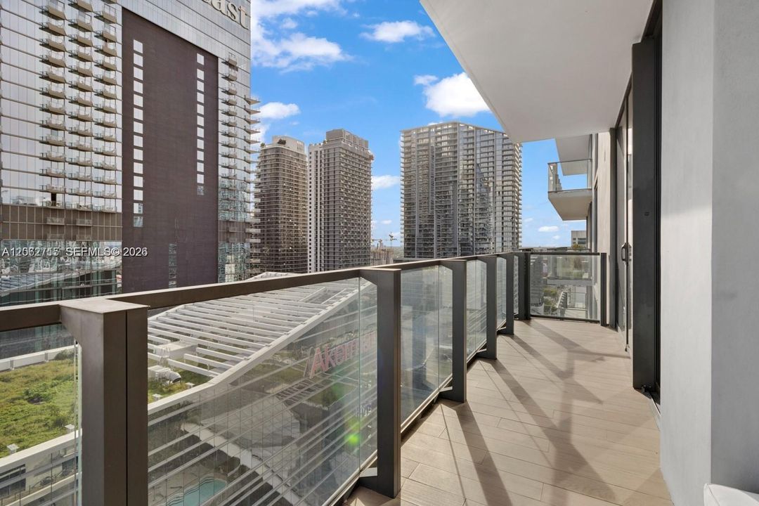 For Sale: $1,050,000 (2 beds, 2 baths, 1265 Square Feet)