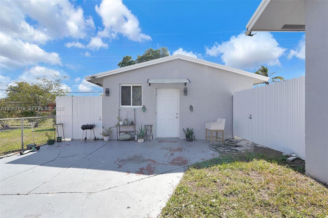 For Sale: $599,000 (3 beds, 2 baths, 1770 Square Feet)