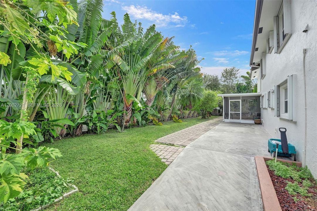 side yard. Park RV or boat