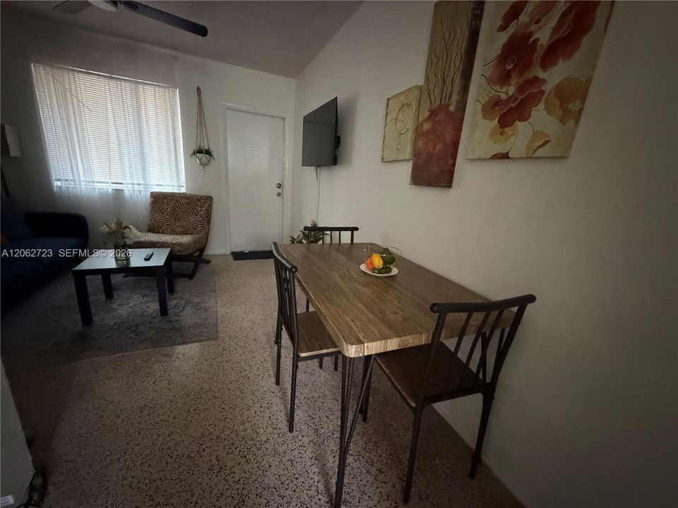 En Renta: $1,900 (1 camas, 1 baños, 4920 Pies cuadrados)