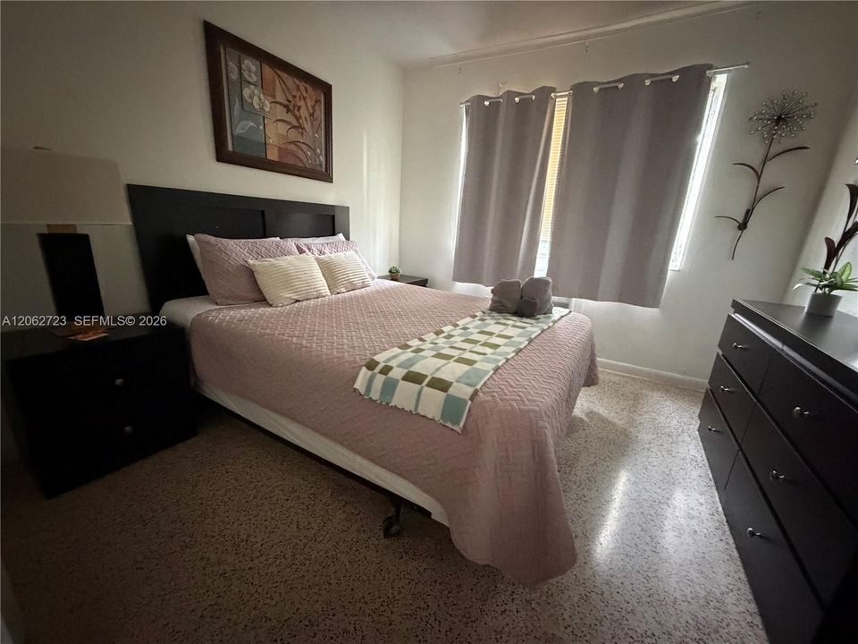 En Renta: $1,900 (1 camas, 1 baños, 4920 Pies cuadrados)
