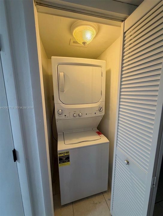 En Renta: $2,400 (2 camas, 1 baños, 900 Pies cuadrados)