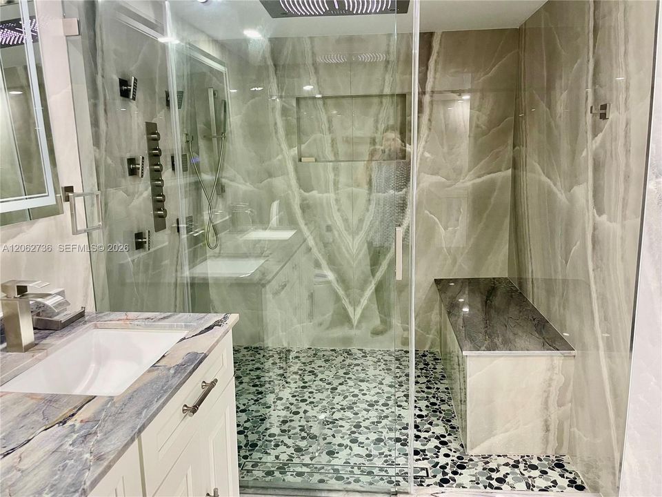 В аренду: $8,000 (2 спален, 2 ванн, 1692 Квадратных фут)