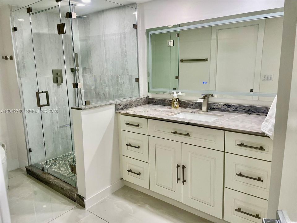 В аренду: $8,000 (2 спален, 2 ванн, 1692 Квадратных фут)
