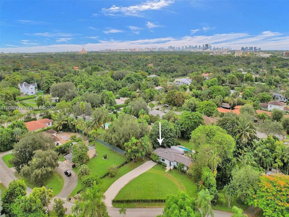 В аренду: $8,500 (3 спален, 2 ванн, 1808 Квадратных фут)