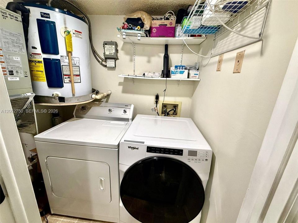 En Renta: $2,000 (2 camas, 2 baños, 990 Pies cuadrados)