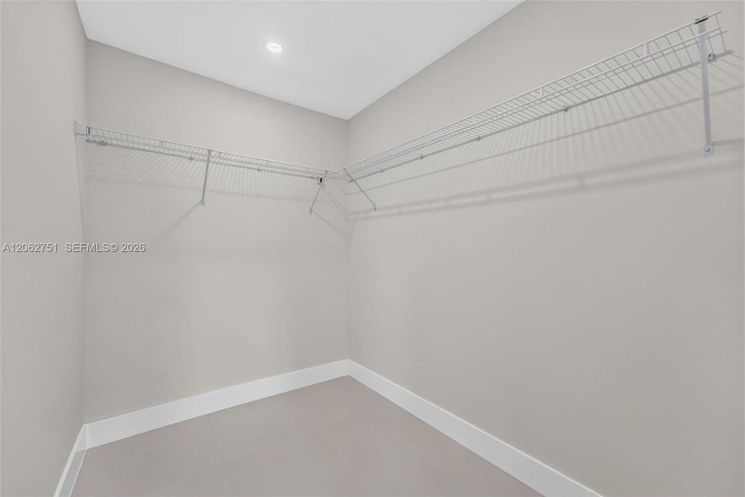 For Sale: $880,000 (3 beds, 2 baths, 1766 Square Feet)