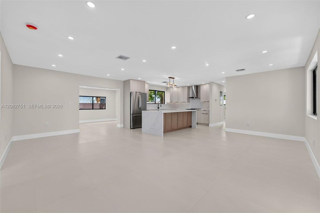 For Sale: $880,000 (3 beds, 2 baths, 1766 Square Feet)