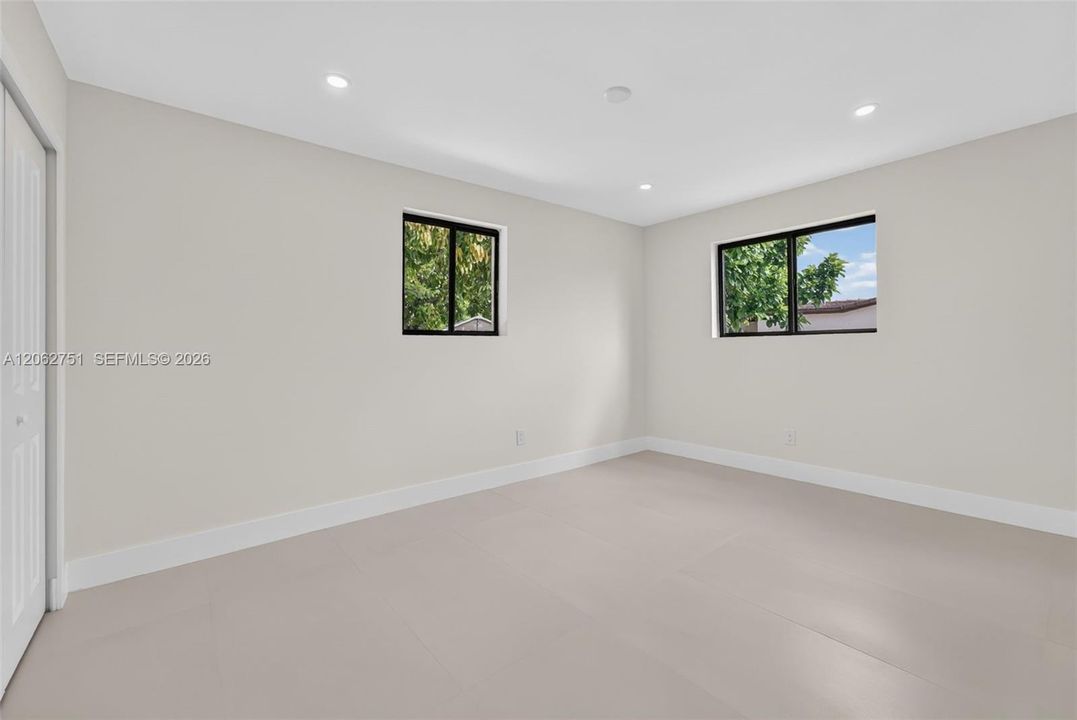 For Sale: $880,000 (3 beds, 2 baths, 1766 Square Feet)