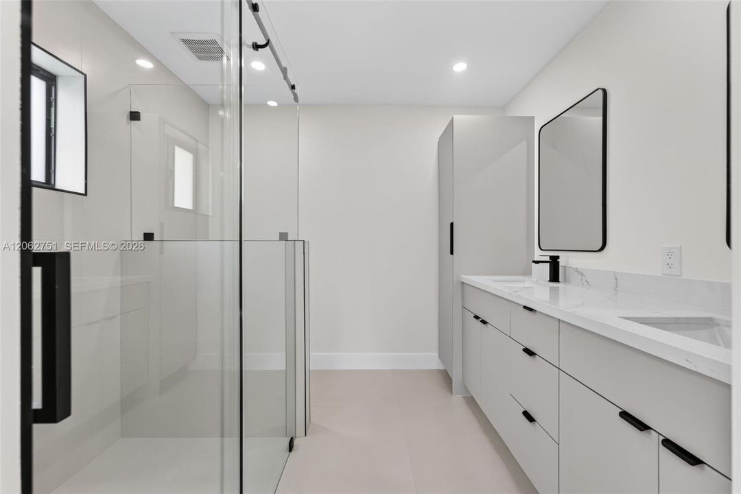 For Sale: $880,000 (3 beds, 2 baths, 1766 Square Feet)