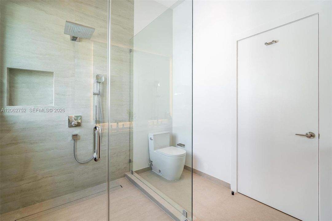 En Venta: $1,891,500 (4 camas, 4 baños, 2488 Pies cuadrados)