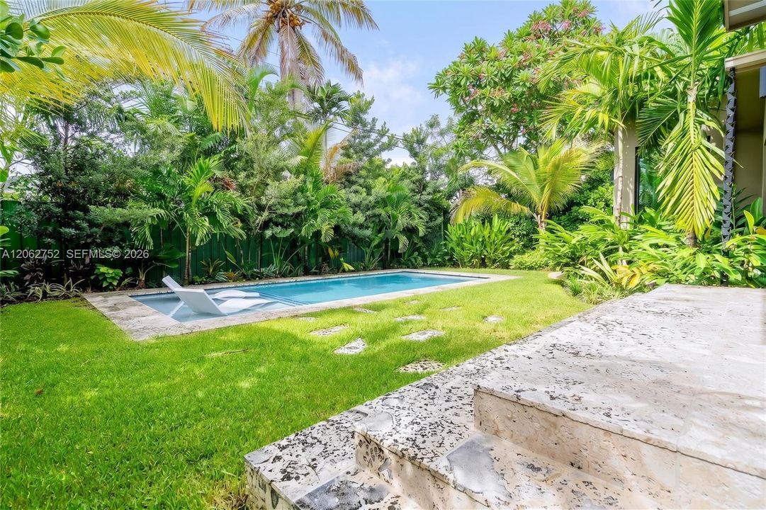 En Venta: $1,891,500 (4 camas, 4 baños, 2488 Pies cuadrados)