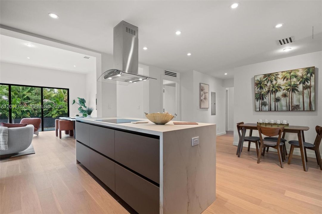En Venta: $1,891,500 (4 camas, 4 baños, 2488 Pies cuadrados)