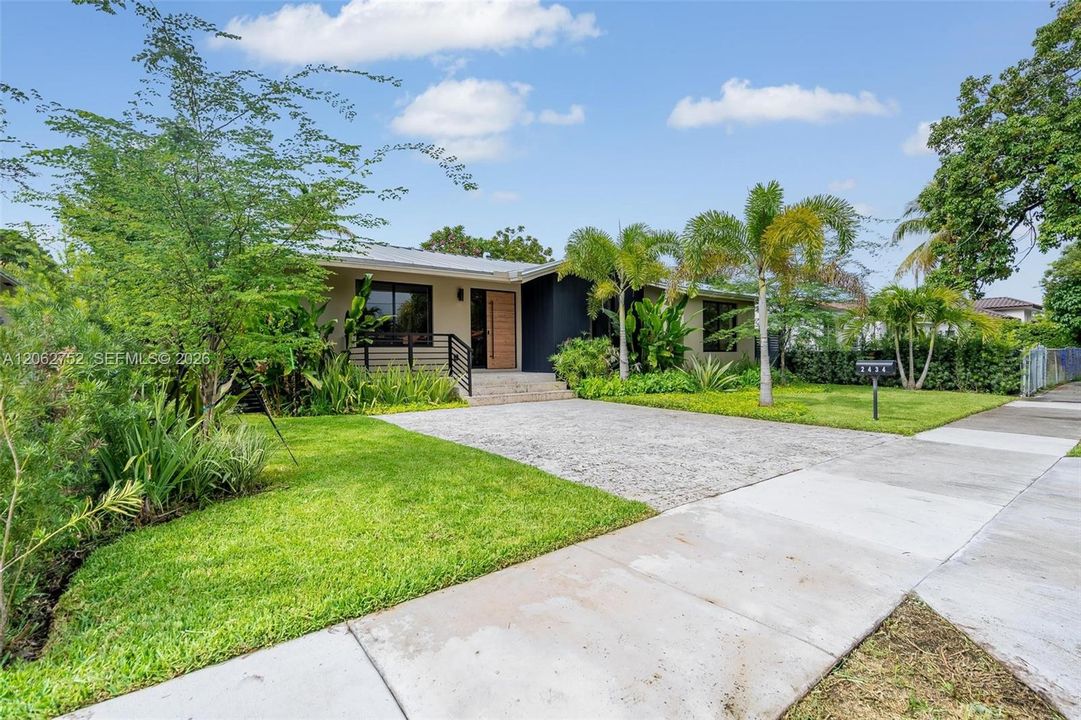 En Venta: $1,891,500 (4 camas, 4 baños, 2488 Pies cuadrados)