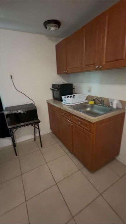 В аренду: $1,300 (1 спален, 1 ванн, 0 Квадратных фут)