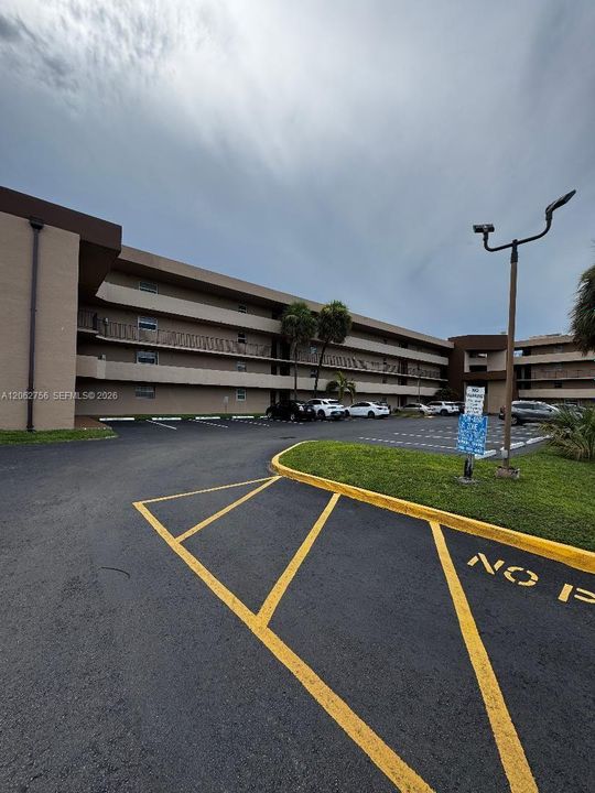 Activo con contrato: $287,000 (2 camas, 2 baños, 1194 Pies cuadrados)