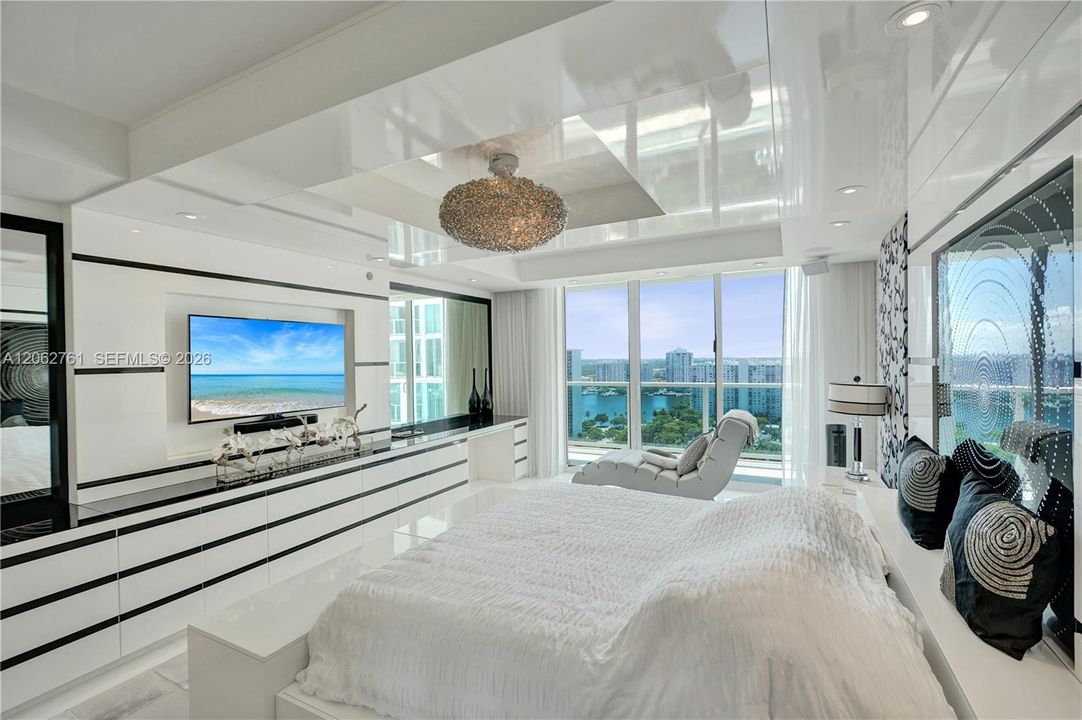 Main bedroom.
