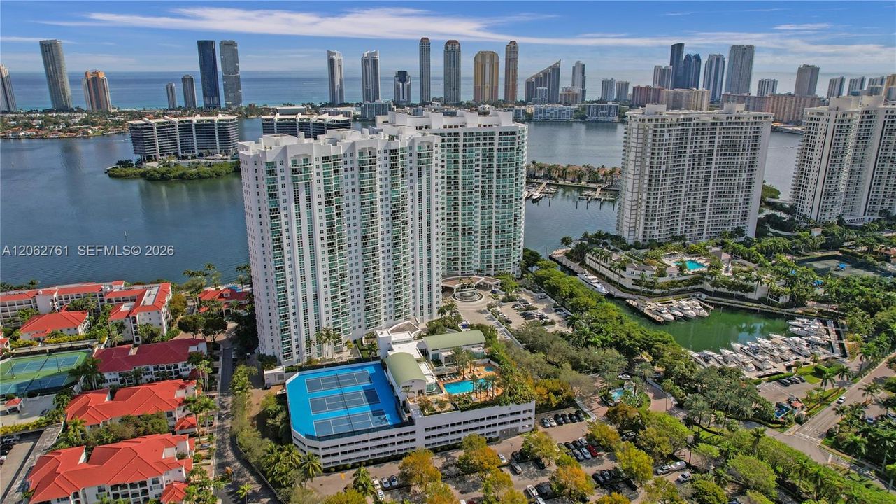 For Sale: $2,450,000 (3 beds, 4 baths, 3298 Square Feet)