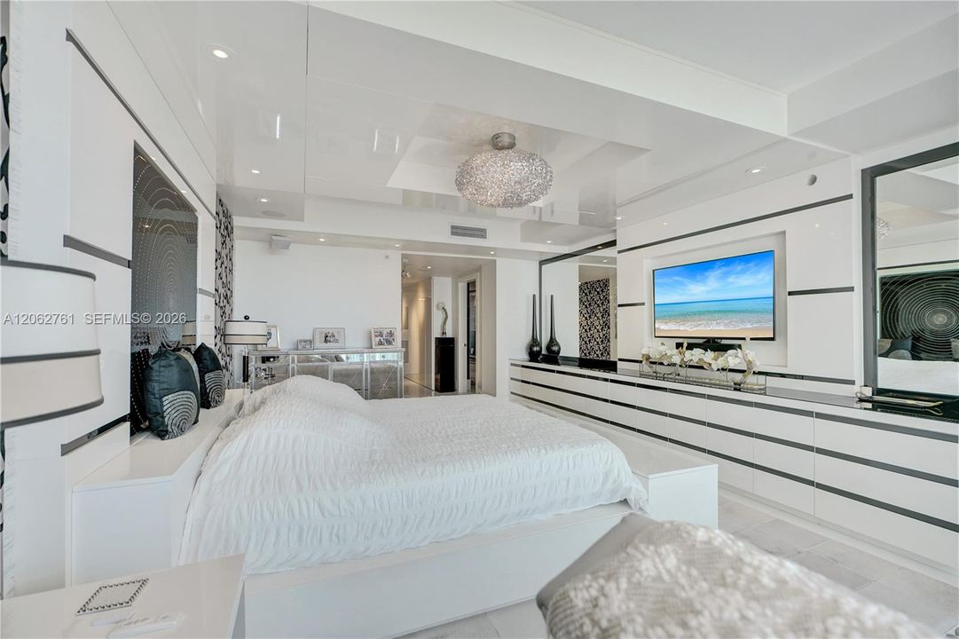 Main bedroom.