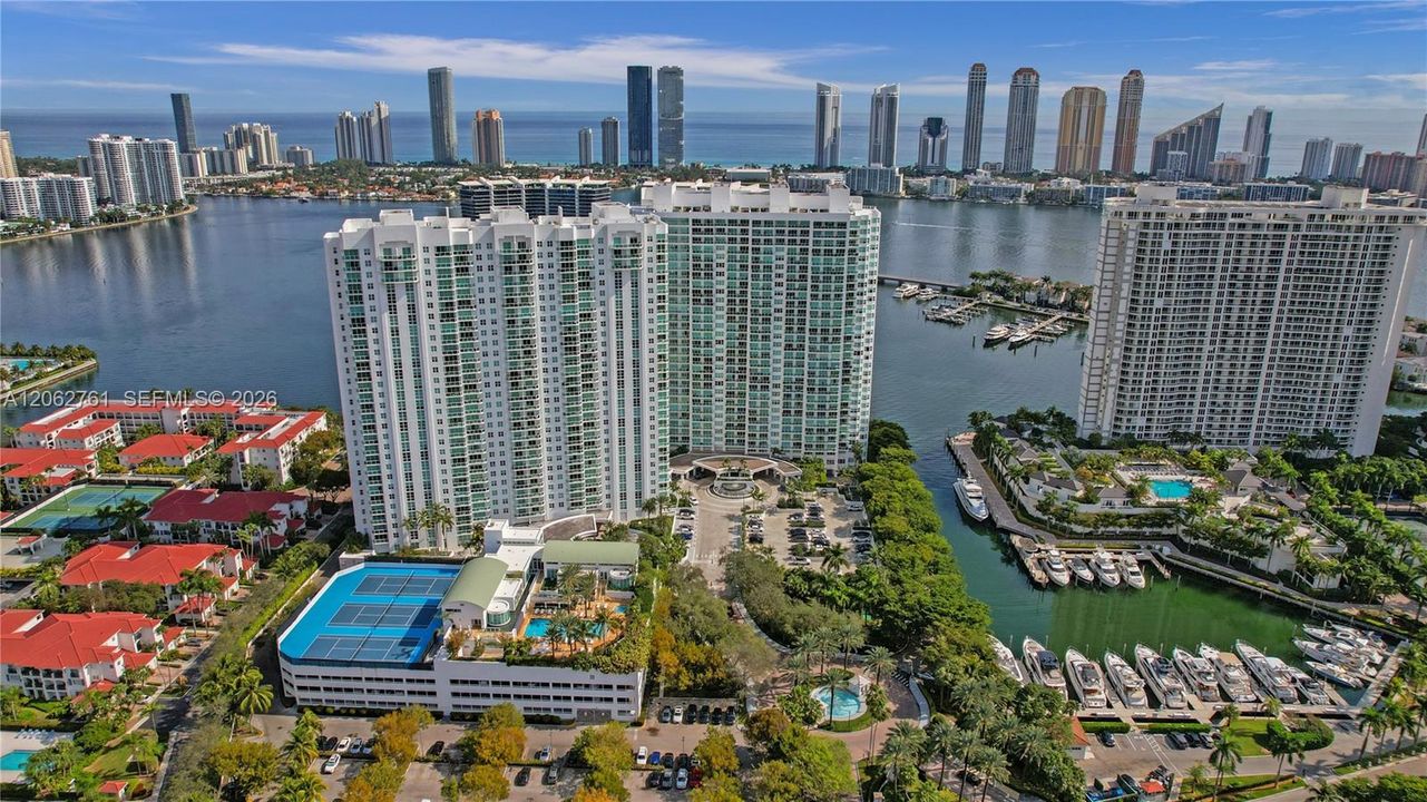 For Sale: $2,450,000 (3 beds, 4 baths, 3298 Square Feet)