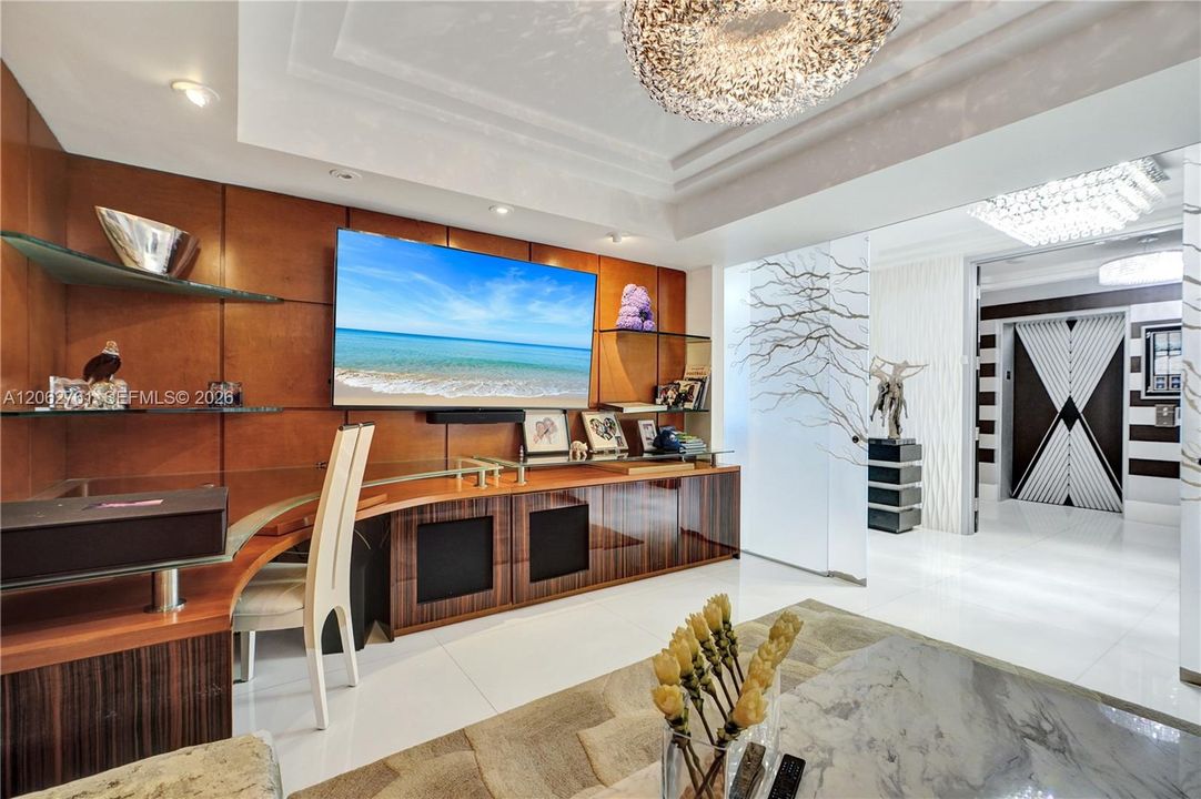 For Sale: $2,450,000 (3 beds, 4 baths, 3298 Square Feet)