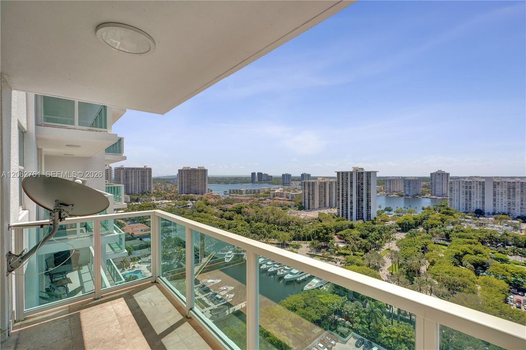 For Sale: $2,450,000 (3 beds, 4 baths, 3298 Square Feet)