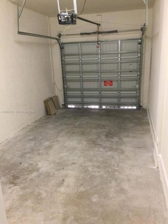 En Renta: $3,150 (4 camas, 3 baños, 1710 Pies cuadrados)