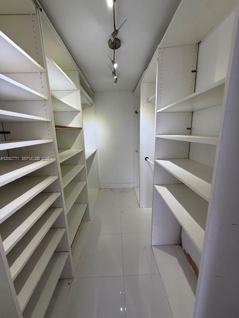 На продажу: $695,000 (2 спален, 2 ванн, 1522 Квадратных фут)