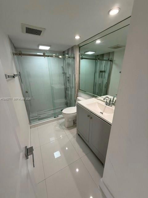 На продажу: $695,000 (2 спален, 2 ванн, 1522 Квадратных фут)