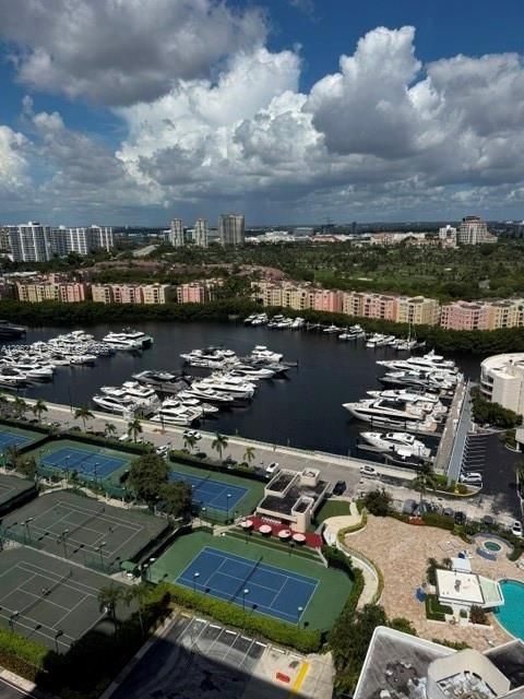 На продажу: $695,000 (2 спален, 2 ванн, 1522 Квадратных фут)
