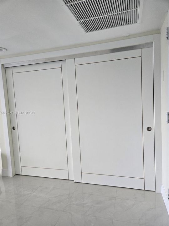 На продажу: $459,000 (2 спален, 2 ванн, 1950 Квадратных фут)